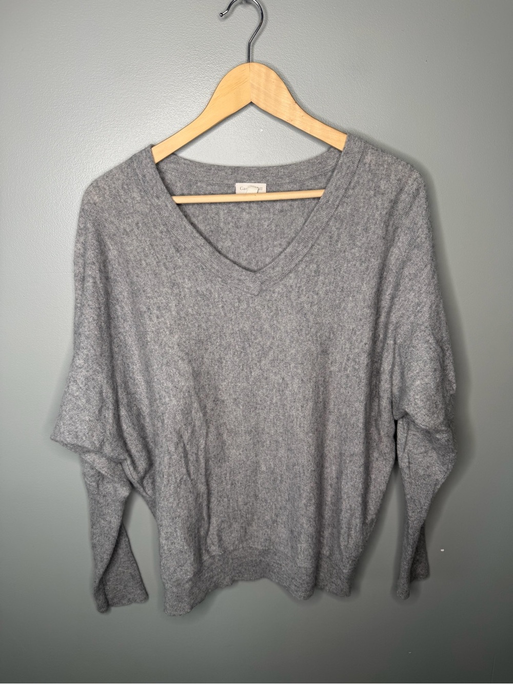 Garnet Hill Essential Cashmere V-Neck Sweater - Picture 2 of 13